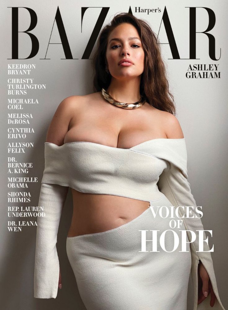 Ashley Graham en couverture du magazine Harpers Bazaar du mois de juillet 2020.